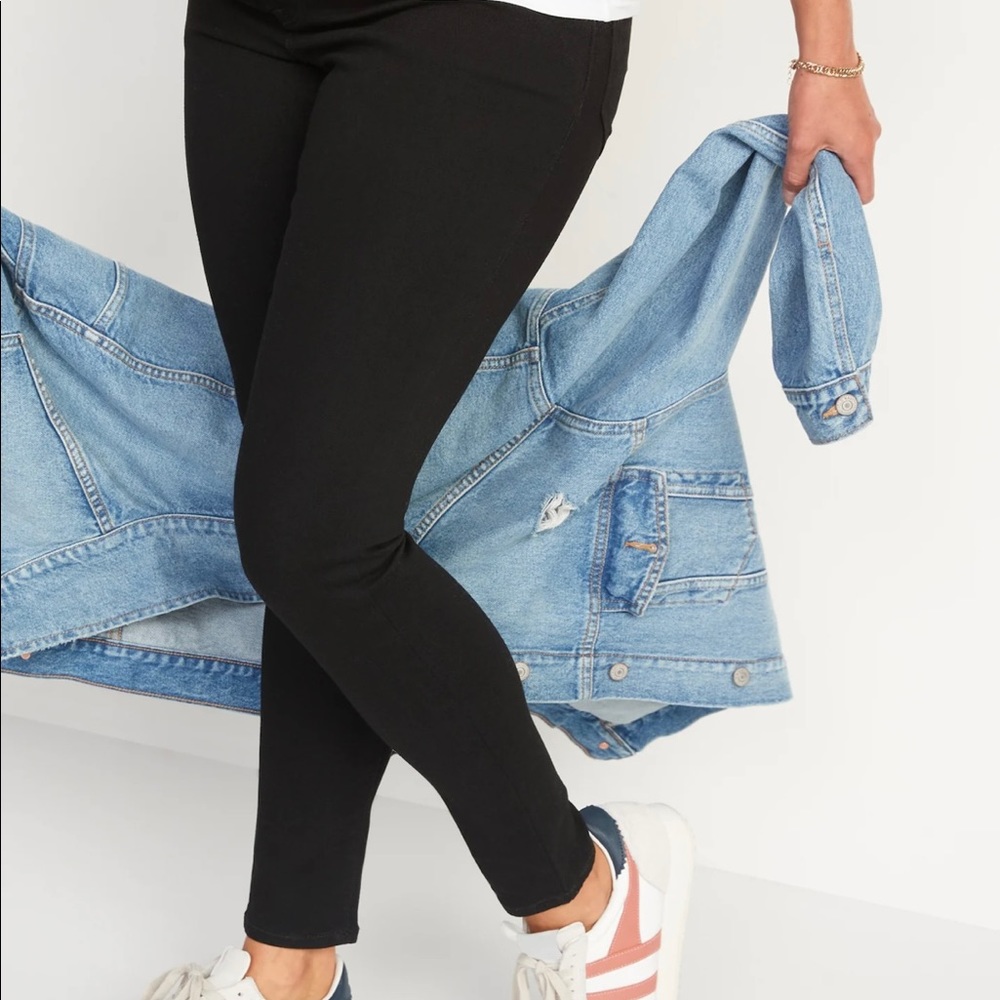 Old Navy Maternity Jeans Black Under the Belly Size 4 EUC